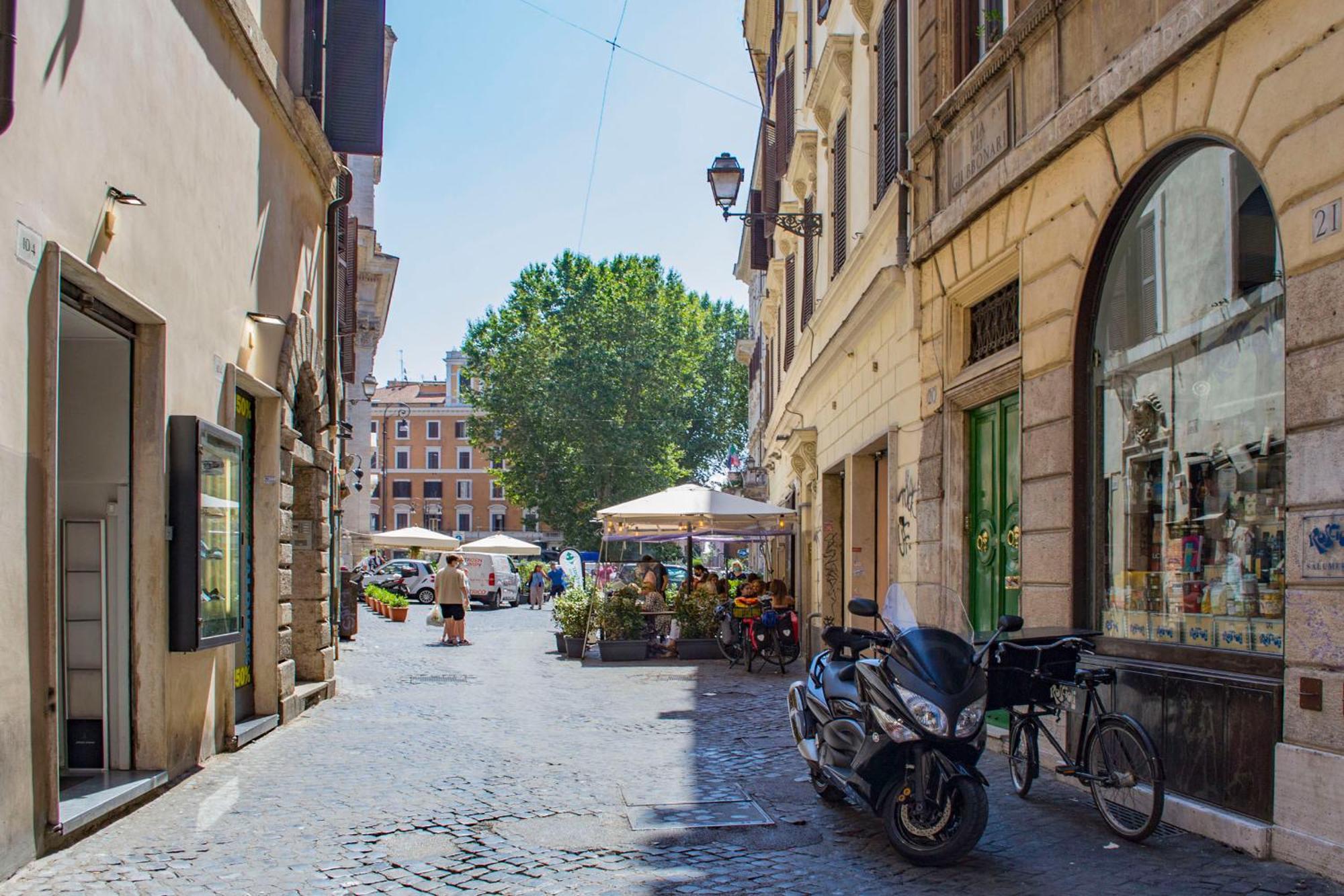 Campo De Fiori Apartment Rome